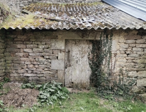 Large Stone House to Finish Renovating