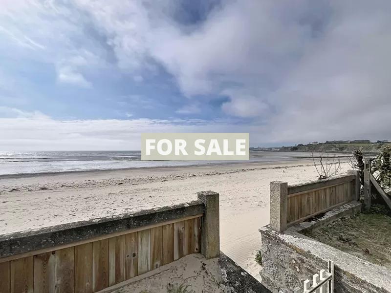 Sea Front Villa with Panoramic Sea View