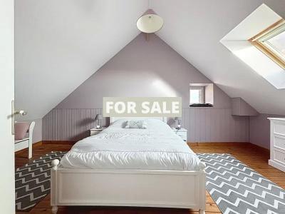 Traditional House with Garden by the Coast