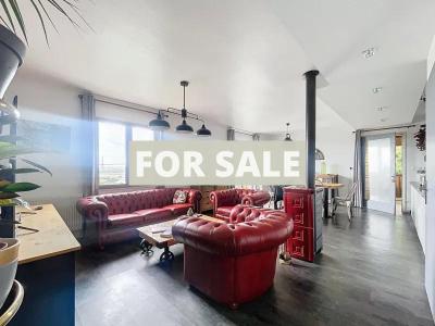 Detached House with Garden and Open View