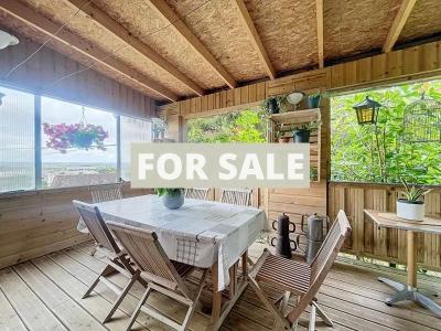 Detached House with Garden and Open View