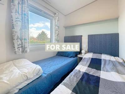 Cottage with Garden In Leisure Parkl