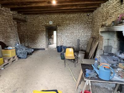 Cottage To Renovate With Attached Outbuildings