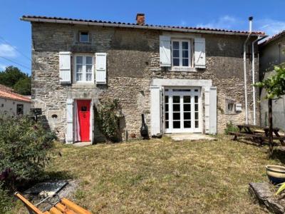Pretty House With Courtyard And Extra Land Close By