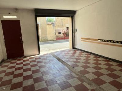 SLD02617 - Under Offer with Cle France