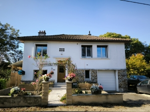 Detached Country House with Garden