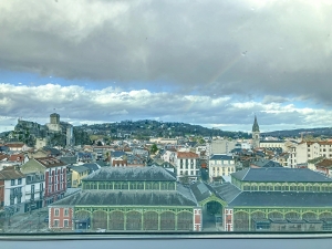 Beautiful Apartment With Panoramic Views of Lourdes
