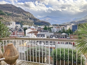 Beautiful Apartment With Panoramic Views of Lourdes