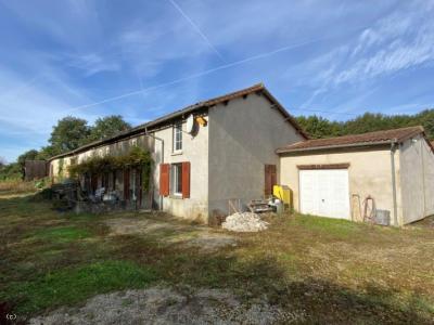 SLD02571 - Under Offer with Cle France
