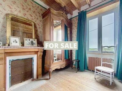 Detached House with Garden by the Coast