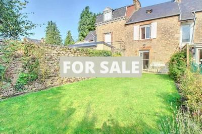 Beautiful Town House with Landscaped Garden