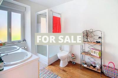 Beautiful Town House with Landscaped Garden