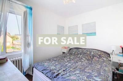 Beautiful Town House with Landscaped Garden