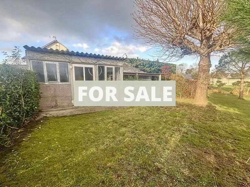 Detached House with Garden by the Coast