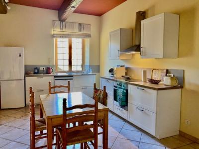 Beautiful Apartment Quality Building with Pool