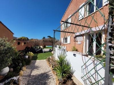 Impeccable Villa, Including Independent Studio And Office