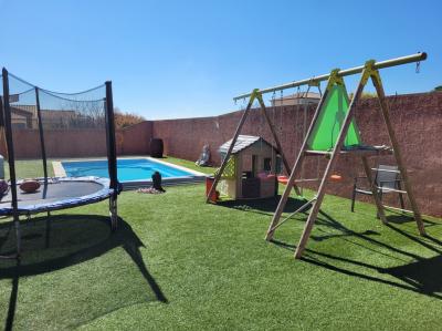 Impeccable Villa, Including Independent Studio And Office