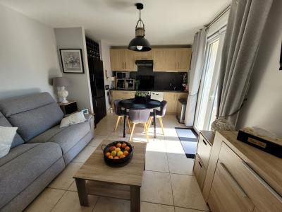 Impeccable Villa, Including Independent Studio And Office