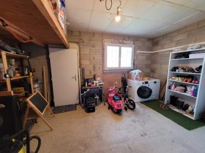 Impeccable Villa, Including Independent Studio And Office