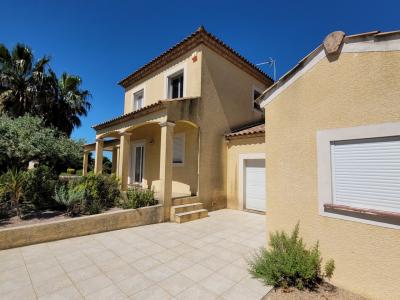 Pretty Detached Villa With Swimming Pool