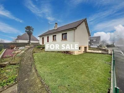 Contemporary Detached House with Garden