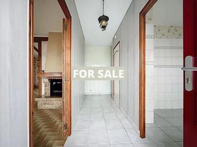 Contemporary Detached House with Garden