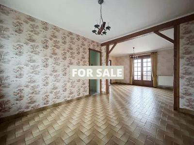 Contemporary Detached House with Garden