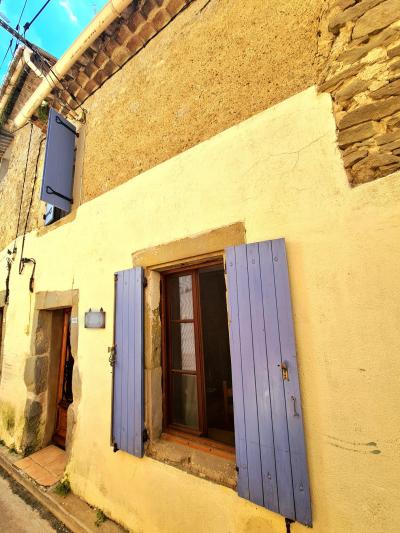 SLD02627 - Under Offer with Cle France