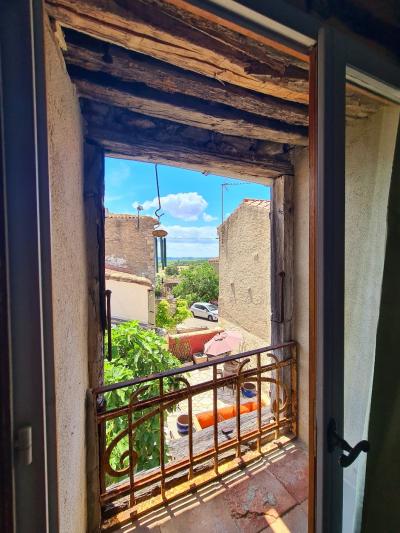 SLD02627 - Under Offer with Cle France