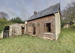 Detached Country House to Renovate