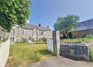 Country House with Outbuildings Close to the Coast