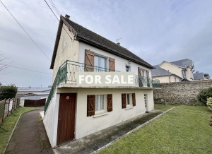Detached House with Garden