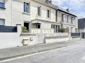 Town House with Neat Garden