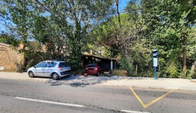 Small Barn To Renovate. Possibility of Extension