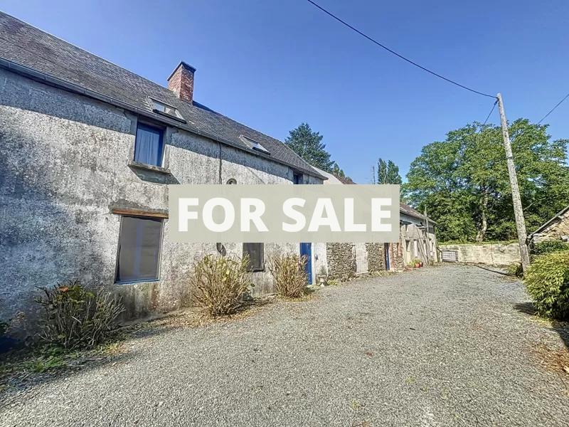 Main Photo of a 3 bedroom  House for sale