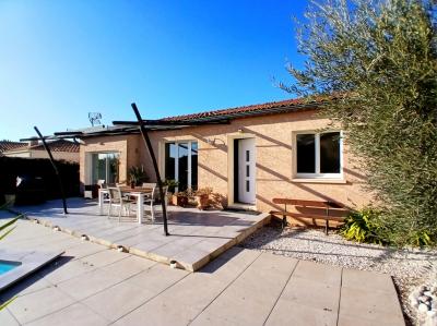 Single Storey Villa with Swimming Pool