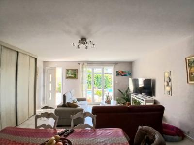Single Storey Villa with Swimming Pool