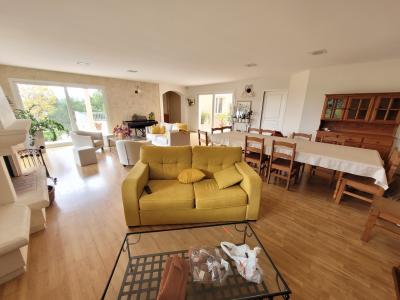 Beautiful Villa With Swimming Pool And Lovely Views