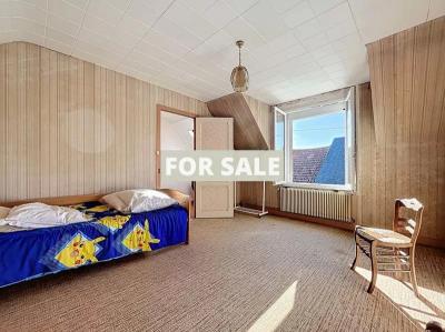 Detached House with Garden by the Coast