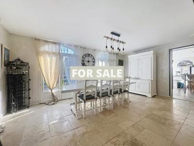 Coastal House in Great Location
