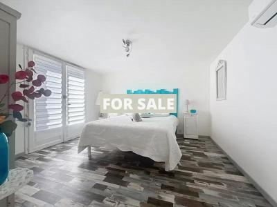 Coastal House in Great Location