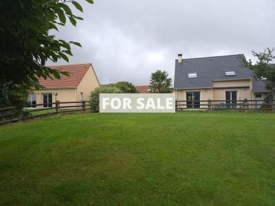 Detached House with Garden