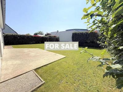 Contemporary House and Landscaped Garden