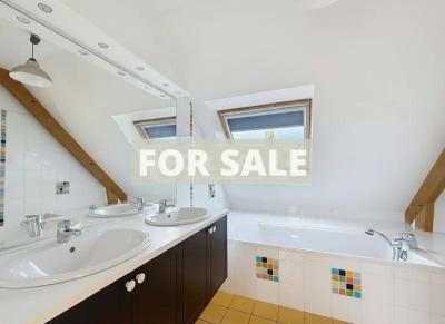 Contemporary Detached House by the Coast