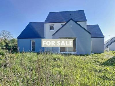 New Build Detached House with Garden