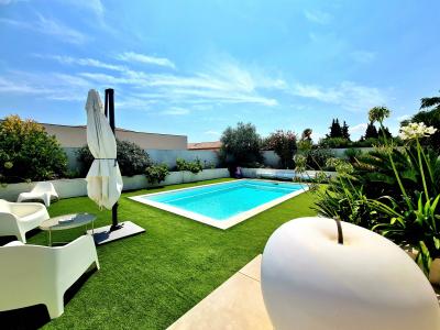Contemporary Single Storey Villa With Pool