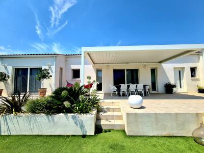 Contemporary Single Storey Villa With Pool