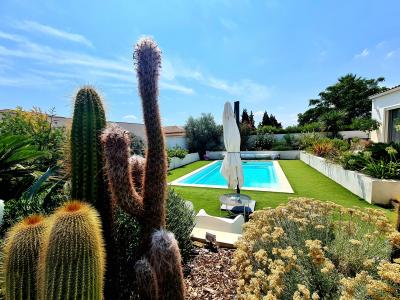 Contemporary Single Storey Villa With Pool