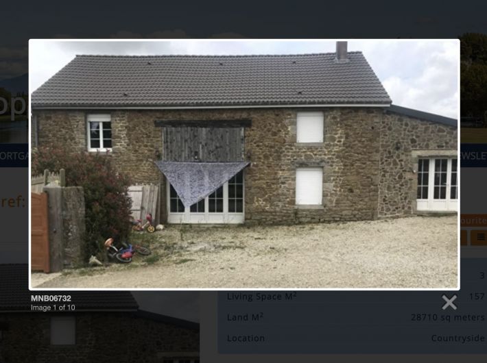 Main Photo of a 3 bedroom  Country House for sale