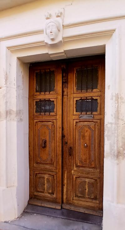 Elegant 18th Century Bourgeoise House